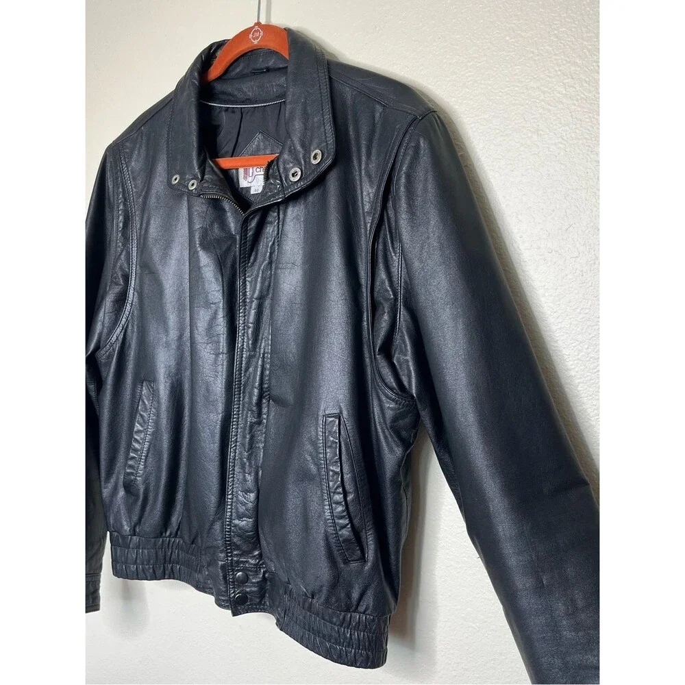 Vintage 80s Chess King Black Leather Biker Jacket Cafe Racer Moto Bomber 40 READ